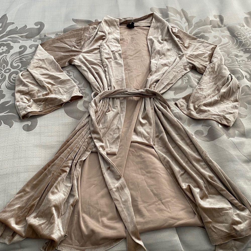 Women’s velvet cardigan